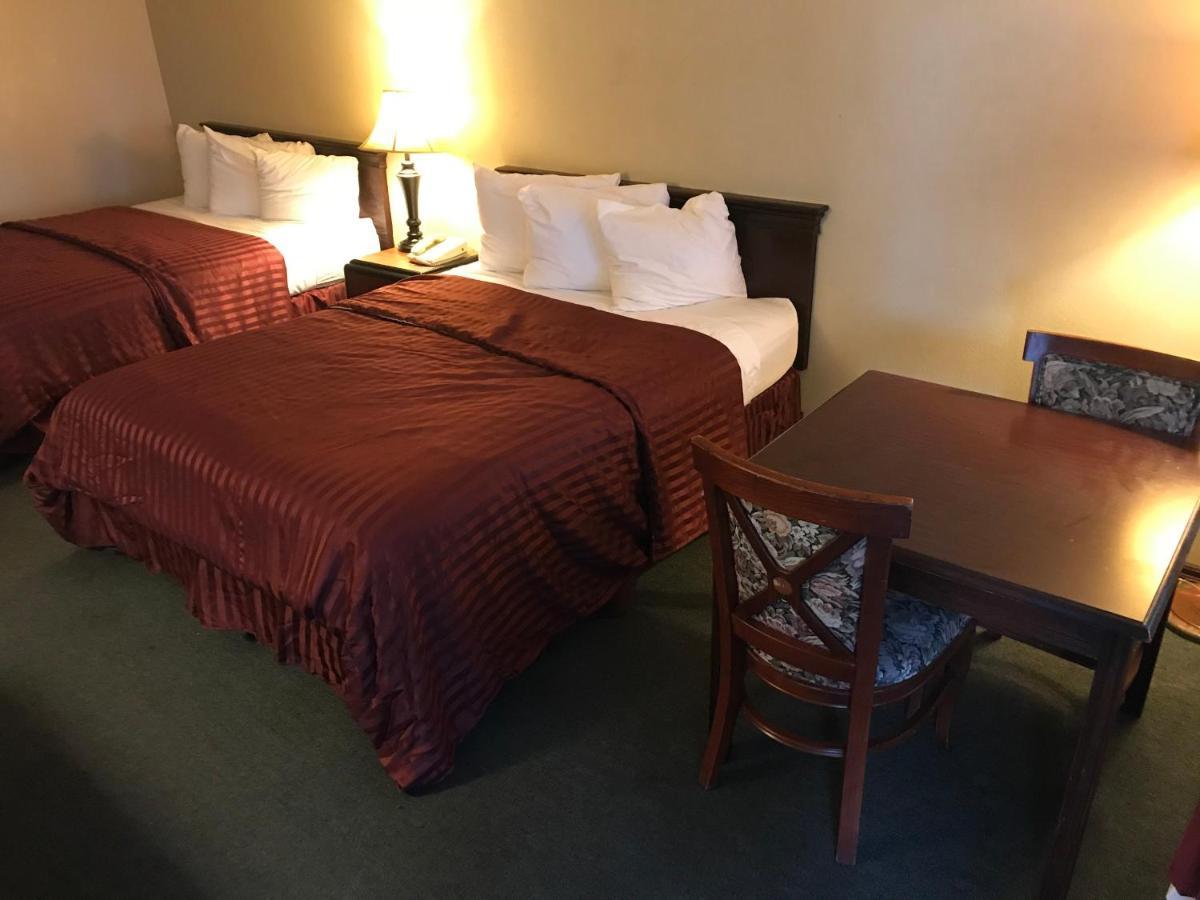ארלינגטון Smokey Point Motor Inn מראה חיצוני תמונה