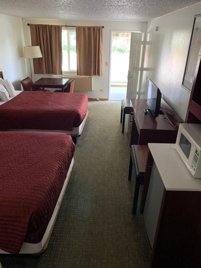 ארלינגטון Smokey Point Motor Inn מראה חיצוני תמונה