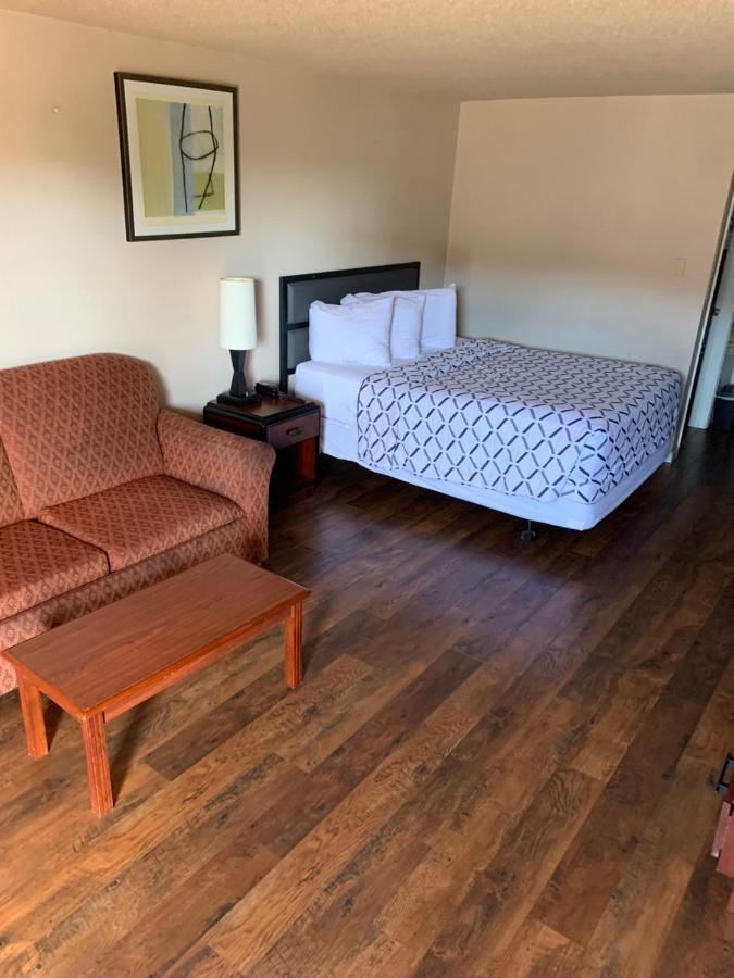 ארלינגטון Smokey Point Motor Inn מראה חיצוני תמונה
