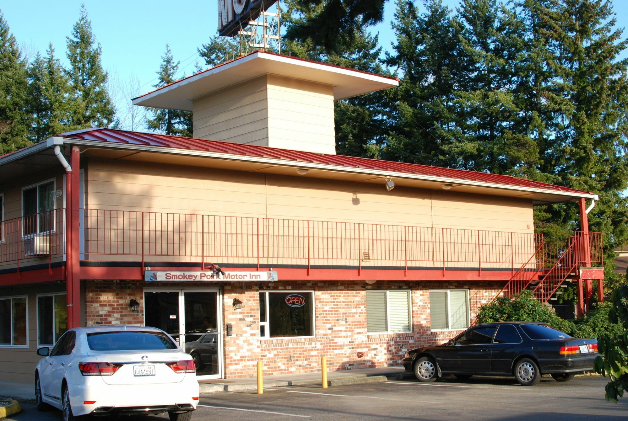 ארלינגטון Smokey Point Motor Inn מראה חיצוני תמונה